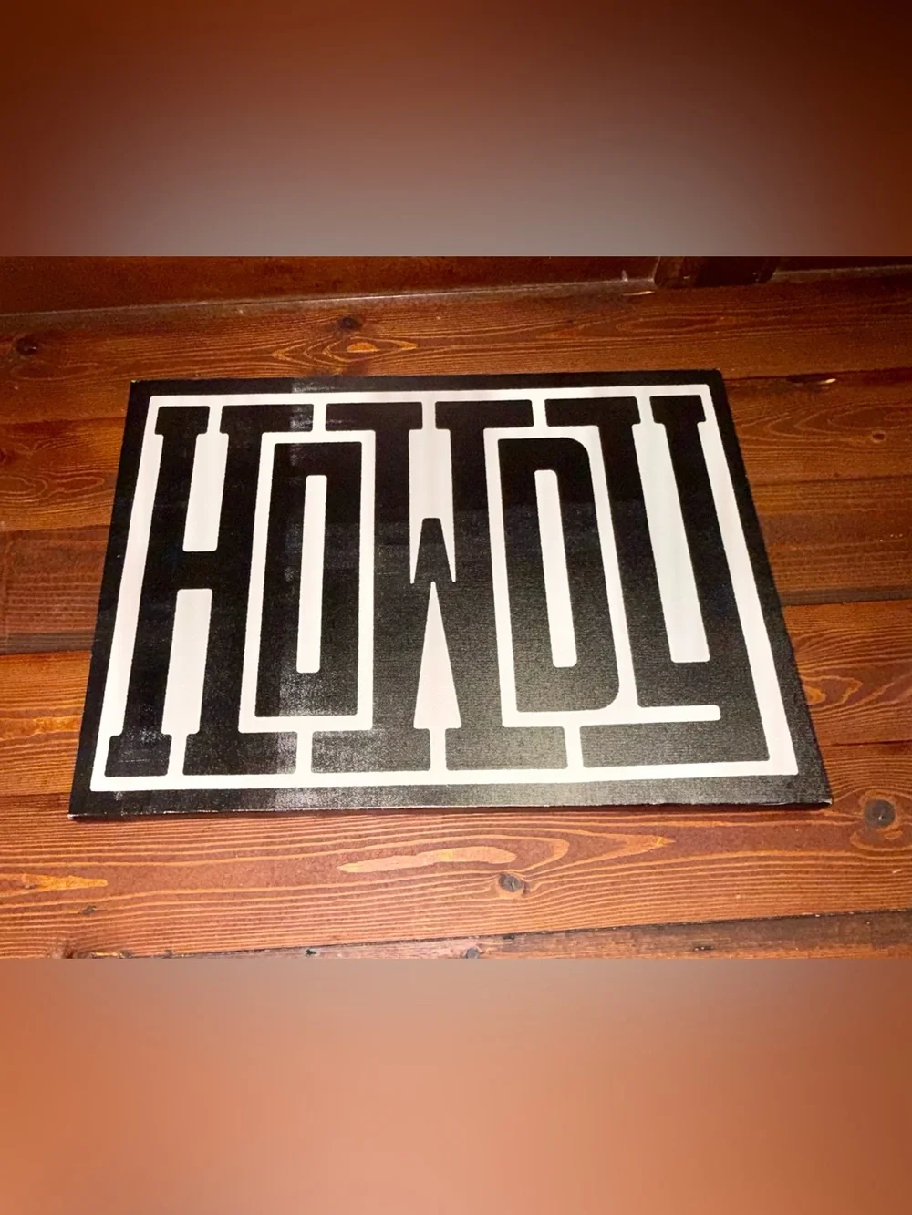 NWOT- “HOWDY” Black & White Canvas Wall Art Western Cowboy Farmhouse Decor